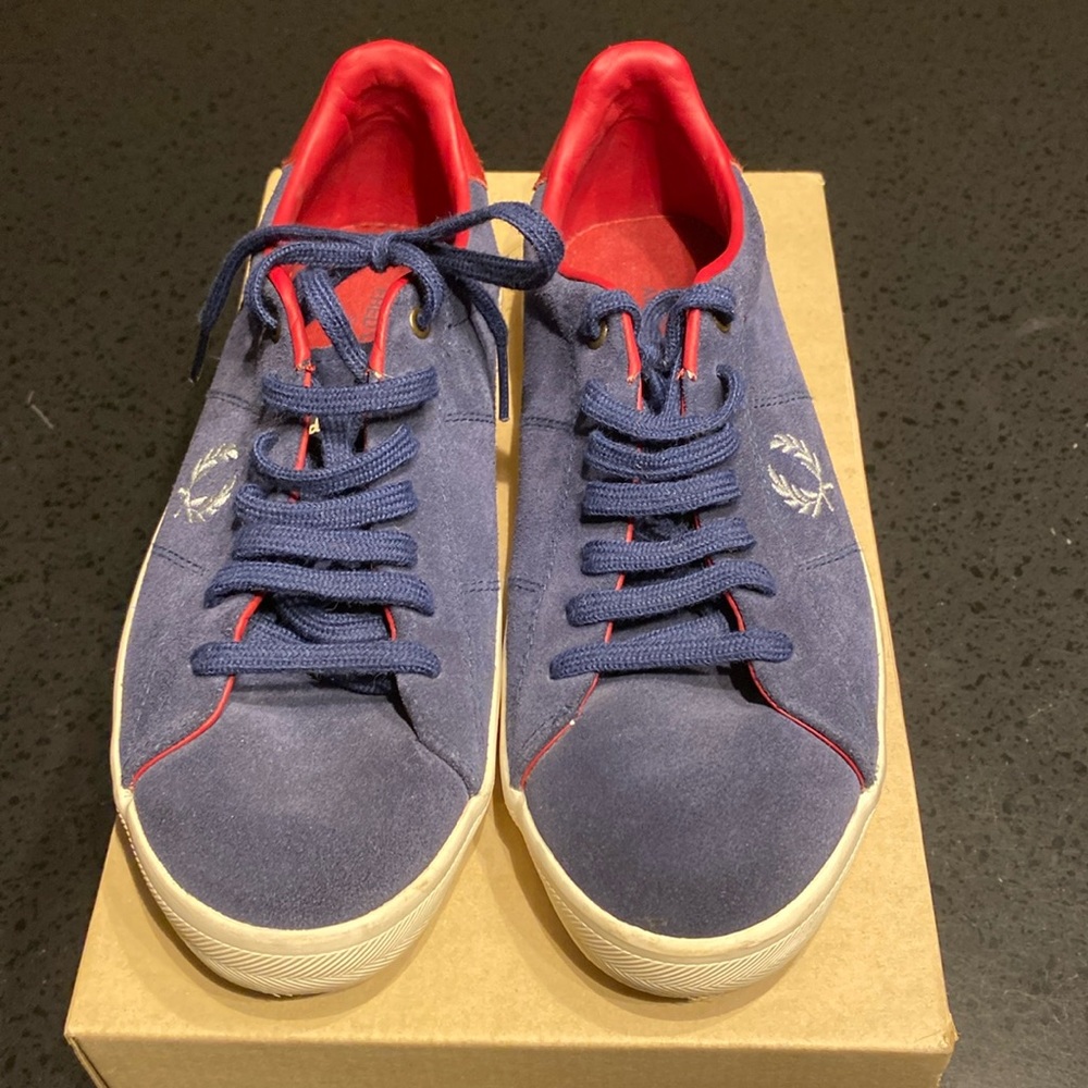 Fred Perry tennis shoes